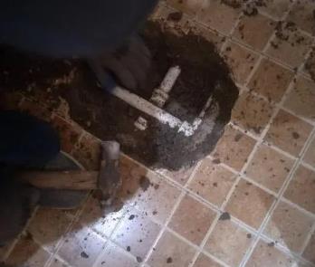 历下卫生间漏水维修公司为您分享下卫生间渗水如何处理及注意事项